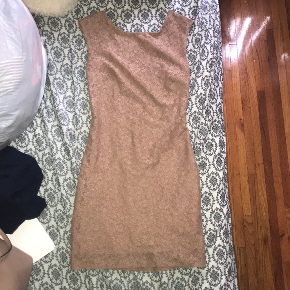 Forever 21 Tan Lace Dress. Size small